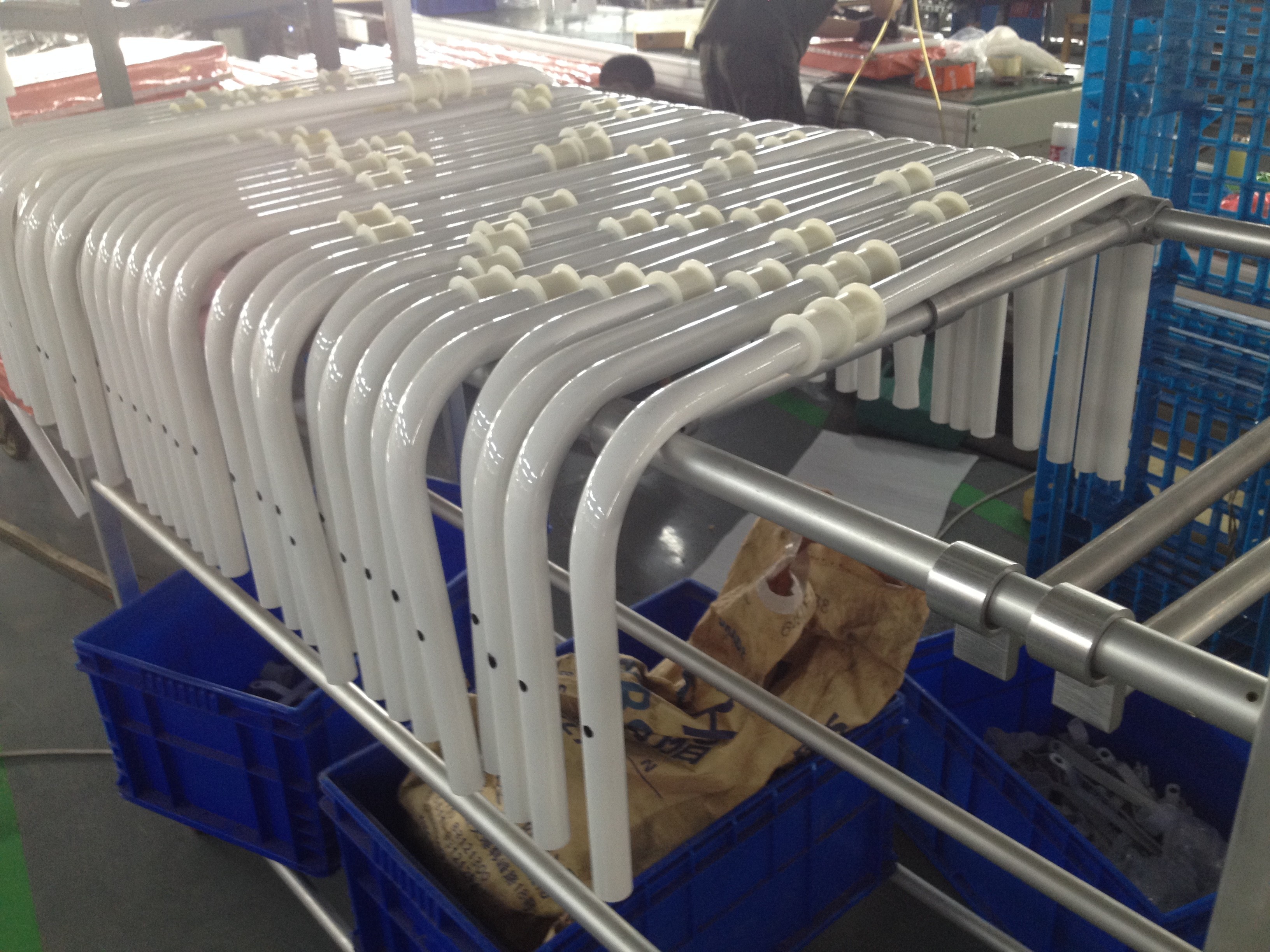 Powder Coating Tubes Aksu Powder Coating CNC Bending Tubes with Holes for Aluminum Alloy ...