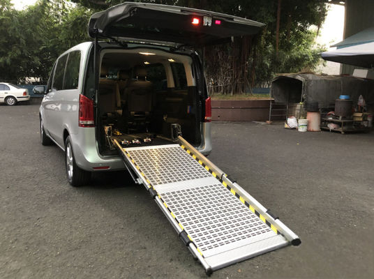 ราคาดีที่สุด รถเข็น ช่องทางเข้าสําหรับรถยนต์ MPV และรถตู้ยนต์ทั่วไป